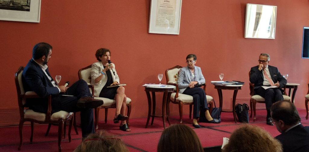 Julia Pomares (CIPPEC) en la jornada “Financiamiento político en Argentina. Diagnóstico y desafíos”