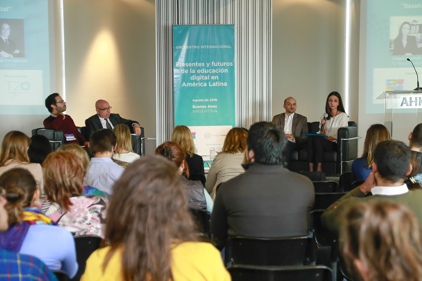 Imágenes de las actividades llevadas a cabo por EduLab (CIPPEC) y Fundación Ceibal, sobre educación digital en América Latina