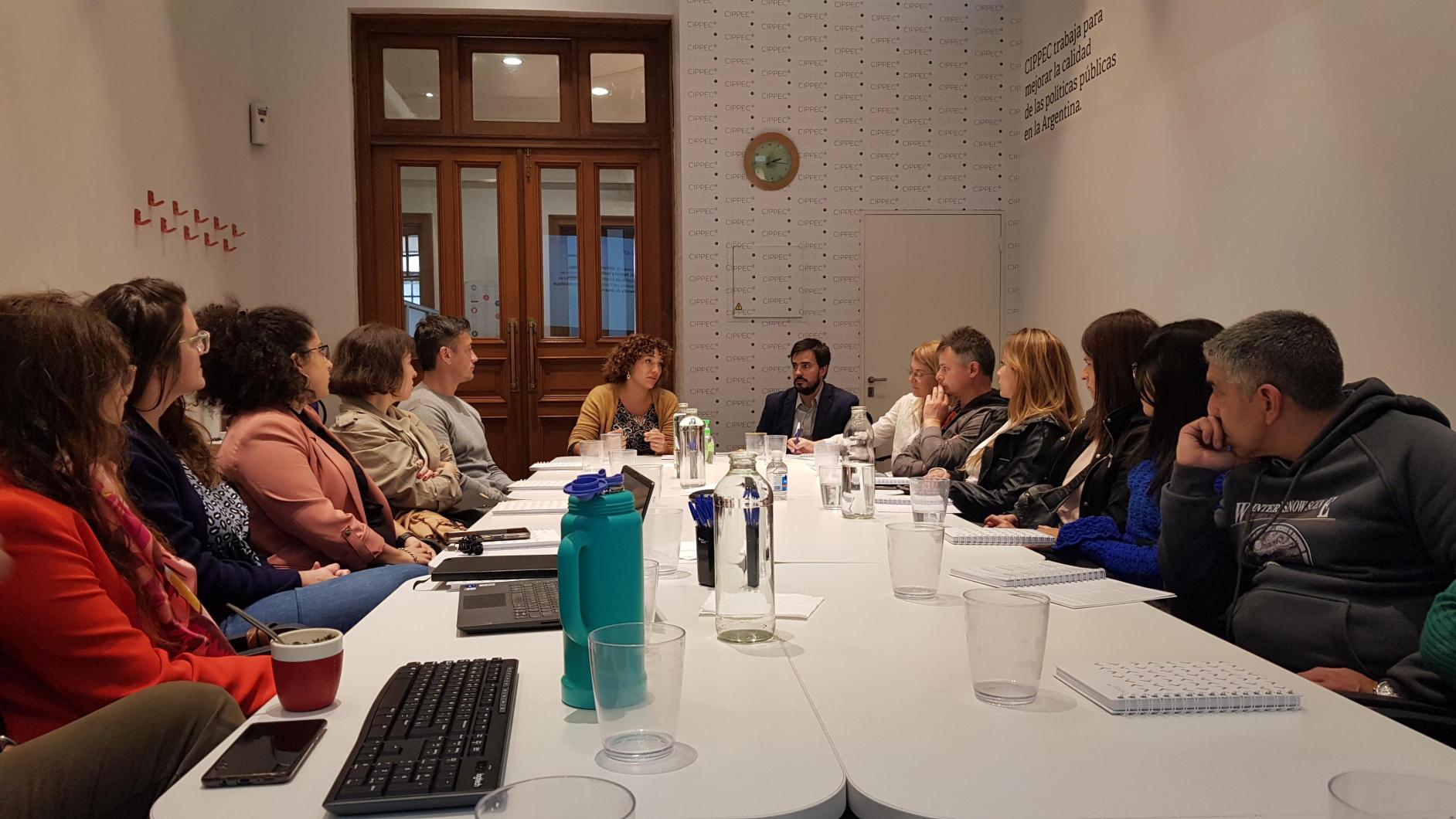 Evento en el auditorio CIPPEC entre integrantes del Programa de Ciudades de CIPPEC y estudiantes del Programa de la Escuela de Gobierno de Austral, en el marco del Programa “Como Gobernar las Ciudades hoy".
